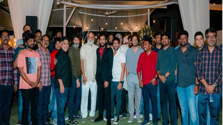 Allu Arjun give grand party to tollywood Directors Allu Arjun give grand party to tollywood Directors