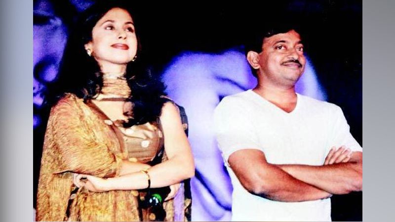 রামগোপাল বর্মা ছবির প্রস্তাব আসে তা কখনই ফেরাতেন না উর্মিলা। ফলে খবর ছড়িয়ে পড়ে এই দুই তারকার মধ্যে গড়ে উঠছে গোপম সম্পর্ক।