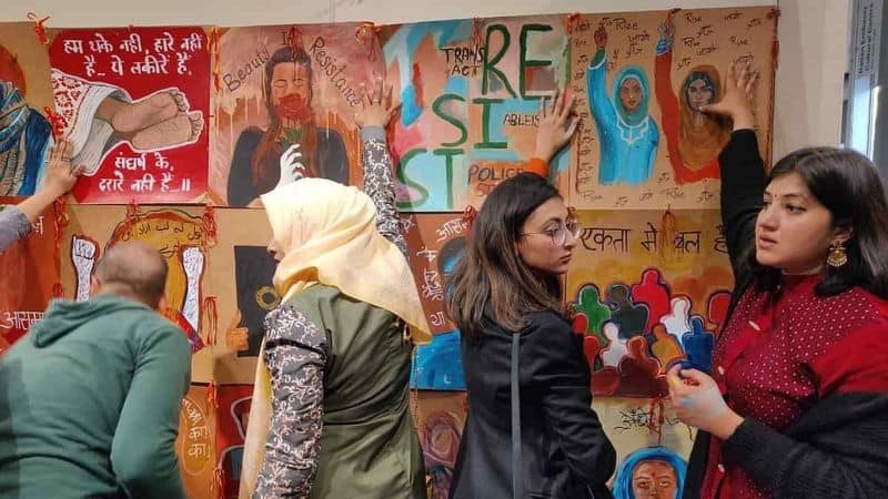 Police finds the word shaheen next to muslim women in an installation and interrupts the show in India art fair delhi