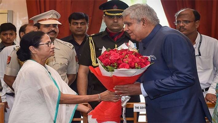 Mamta Banerjee will give helicopter to Governor Dhankhar, signs of reconciliation between government and Raj Bhavan kpm Mamta Banerjee will give helicopter to Governor Dhankhar, signs of reconciliation between government and Raj Bhavan kpm