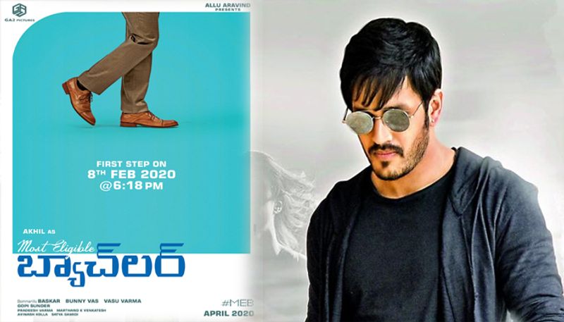 అక్కినేని అఖిల్: మొదటి సినిమా అఖిల్ నుంచి ఈ స్టార్ కిడ్ కోలుకోలేని పరిస్థితి. హలో - మిస్టర్ మజ్ను కూడా డిజాస్టర్ కావడంతో సక్సెస్ అతనికి అందనిద్రాక్షల మారింది. ప్రస్తుతం బొమ్మరిల్లు భాస్కర్ తో ఒక సినిమా చేస్తున్నాడు. ఈ సినిమాలో సరికొత్త లవ్ యాంగిల్ తో ఎమోషనల్ కంటెంట్ ని ప్రజెంట్ చేయబోతున్నారట.