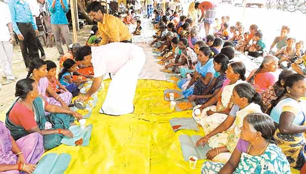 dmk person gave treat with chicken briyani his village people's after his defeat , and also thanks for vote given dmk person gave treat with chicken briyani his village people's after his defeat , and also thanks for vote given
