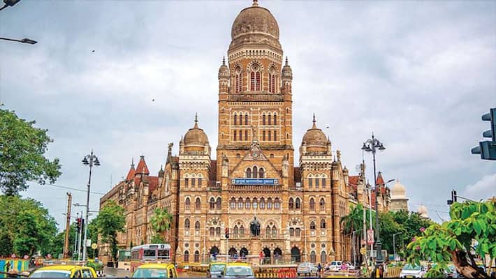 The country richest municipal body BMC presented a budget of Rs 33,441 crore for 2020 21 kpm The country richest municipal body BMC presented a budget of Rs 33,441 crore for 2020 21 kpm