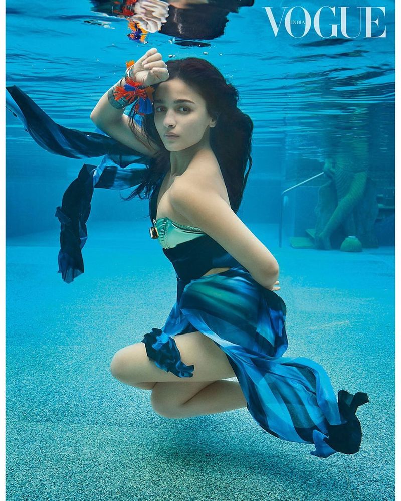 RRR heroine alia bhatt hot instagram photos