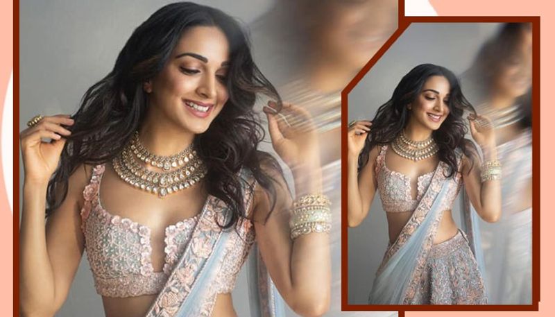 কিয়ারার এই লেহেঙ্গাটি ডিজাইন করেছেন ফ্যাশন ডিজাইনার মনীশ মলহোত্রা।
