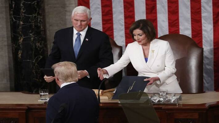 Trump refuses to shake Nancy Pelosis outstretched hand, she tears up his speech Trump refuses to shake Nancy Pelosis outstretched hand, she tears up his speech