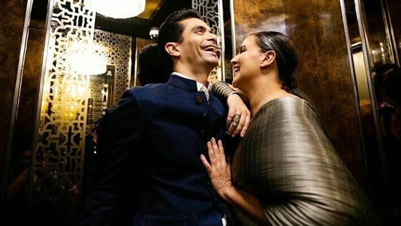 गुपचुप तरीके से शादी के पीछे की वजह नेहा का प्रग्नेंट होना माना जाता है। शादी के कुछ समय बाद ही नेहा की प्रेग्नेंसी को लेकर खबरें सामने आई गई थीं, जिसके बाद कहा जाने लगा था कि वो शादी से पहले ही प्रेग्नेंट थीं इसलिए, गुपचुप तरीके से जल्दीबाजी में दोनों ने शादी की थी। अंगद बेदी और नेहा धूपिया की शादी में केवल करीबी दोस्त और दोनों के परिवार वाले ही शामिल हुए थे।