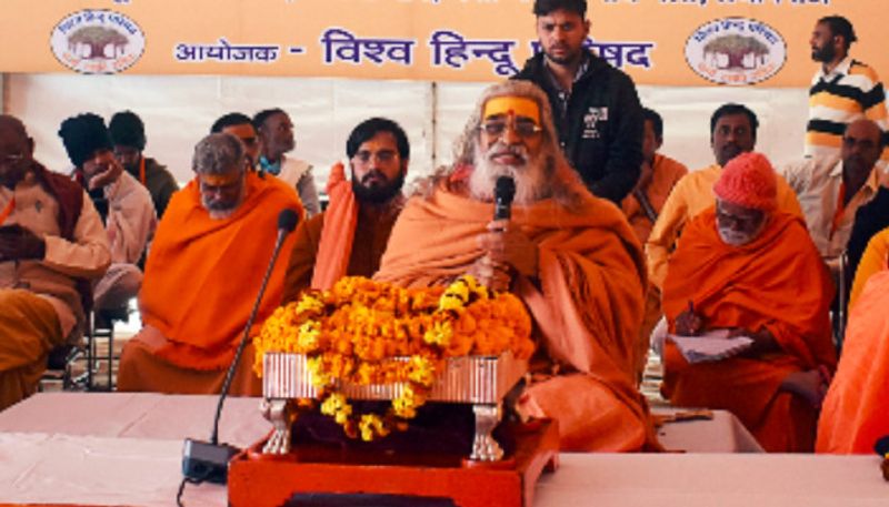 অযোধ্যা রাজ পরিবারের বংশধর বিমলেন্দু মোহন প্রতাপ মিশ্র ও ওই একই পরিবারের সদস্য তথা অযোধ্যার বিশিষ্ট হোমিওপ্যাথি চিকিৎসক ডাক্তার অনিল মিশ্র