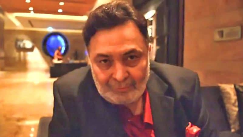इससे पहले ऋषि कपूर ने ट्वीट के जरिए अस्पताल में भर्ती होने की वजह का खुलासा किया था। ऋषि कपूर ने लिखा था- 'मेरी हेल्थ को लेकर आप लोगों ने जो चिंता जताई है, उसके लिए मैं आप सभी का शुक्रगुजार हूं। मैं पिछले 18 दिनों से दिल्ली में शूटिंग कर रहा हूं। यहां पॉल्यूशन और न्यूट्रोफिल्स में कमी की वजह से मुझे इन्फेक्शन हो गया था, जिसके चलते मुझे हॉस्पिटल में एडमिट होना पड़ा।