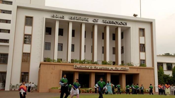 IIT kharagpur issued notice to vacate campuses fearing corona pandemic BTD IIT kharagpur issued notice to vacate campuses fearing corona pandemic BTD