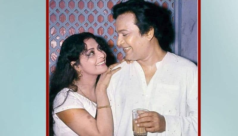 উত্তমকুমার-সুপ্রিয়া দেবীঃ এই দুজনের মধ্যে প্রেমের সম্পর্কের কথা অজানা নেই কারুর কাছেই। শেষ সময় একই সঙ্গে অনেকটা কাল কাটিয়েছিলেন তাঁরা। পর্দায় একের পর এক ছবিতে অভিনয় করে রিল লাইফে যেভাবে ঝড় তুলেছিলেন তাঁরা, তার থেকেও বেশি চর্চায় ছিলেন প্রথম রিয়েল লাইফের সম্পর্ক ঘিরে।