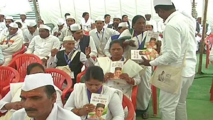 congress seva dal distributed savarkar booklet in magh mela KPU congress seva dal distributed savarkar booklet in magh mela KPU