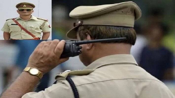 The policeman entered the party without calling in Kanpur,so the police are searching asa The policeman entered the party without calling in Kanpur,so the police are searching asa
