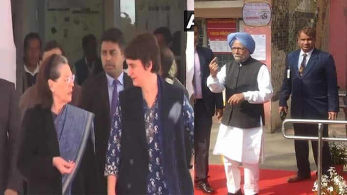 Delhi Election 2020 Voting Live: Congress president Sonia Gandhi, leader Rahul Gandhi cast votes Delhi Election 2020 Voting Live: Congress president Sonia Gandhi, leader Rahul Gandhi cast votes