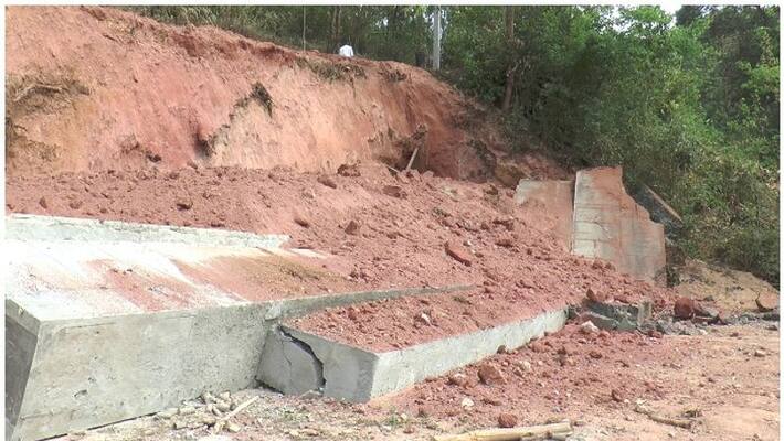 3 children dead after wall collapses in Hyderabad 3 children dead after wall collapses in Hyderabad