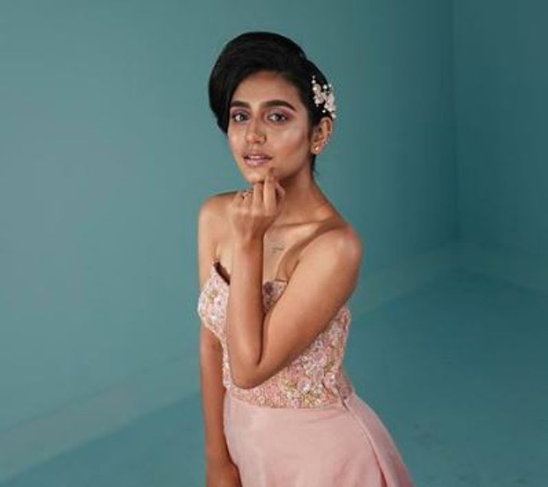 priya varrier
