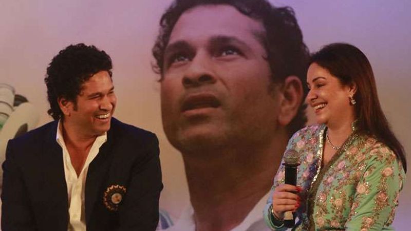 सचिन तेंदुलकर इस मामले में भी सबसे अलग हैं। उन्होंने अपनी पत्नी को नहीं बल्कि उनकी पत्नी अंजली ने उन्हें प्रपोज किया था।