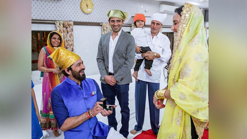 बता दें कि शलभ के साथ काम्या की ये दूसरी शादी है। काम्या की पहली शादी बिजनेसमैन बंटी नेगी से हुई थी। शादी के 10 साल बाद दोनों का तलाक हो गया। पहले पति से काम्या को एक बेटी भी है।