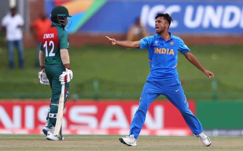 Ravi Bishnoi of India celebrates the wicket of Mohammad Parvez Hossain Emon of Bangladesh during the ICC U19 Cricket World Cup Super League Final match between India and Bangladesh at JB Marks Oval on February 09, 2020 in Potchefstroom, South Africa. (Photo by Matthew Lewis-ICCICC via Getty Images)