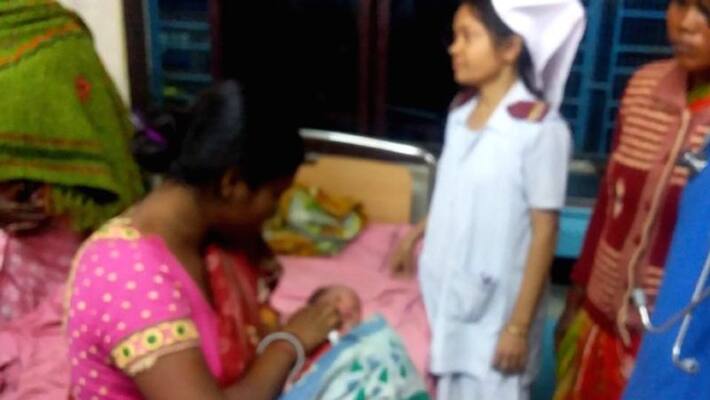 Baby stolen from Midnapore hospital recovered with in hour Baby stolen from Midnapore hospital recovered with in hour