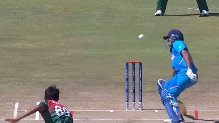 Bangladesh Bowler Nearly Hits Divyansh Saxena On His Head In U-19 World Cup Final. Watch Bangladesh Bowler Nearly Hits Divyansh Saxena On His Head In U-19 World Cup Final. Watch