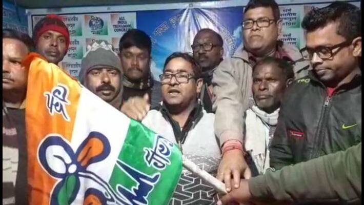 BJP workers join TMC in Purulia BJP workers join TMC in Purulia