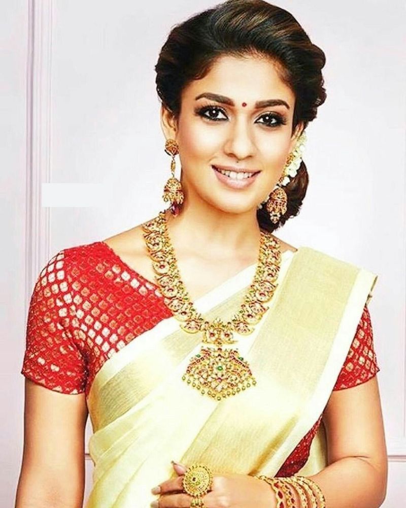 கொள்ளை கொள்ளும் அழகு