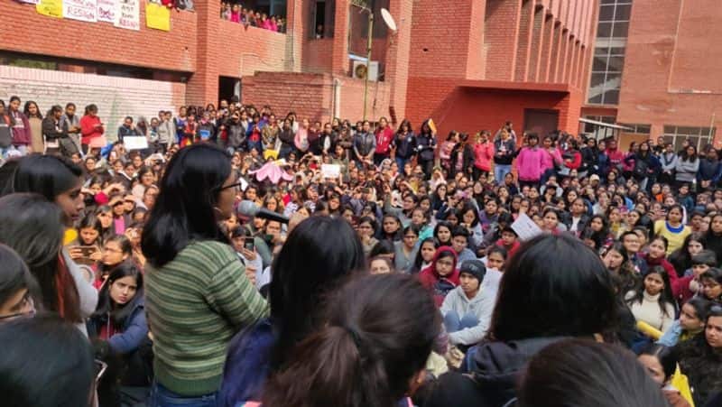 Delhi Police arrested 10 students in Gargi College molestation case Delhi Police
