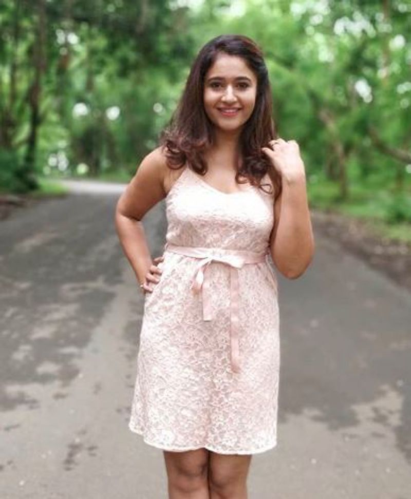 actress poonam bajwa super hot photo gallery