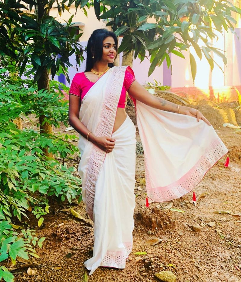 Shalu Shammu Offering to Desire