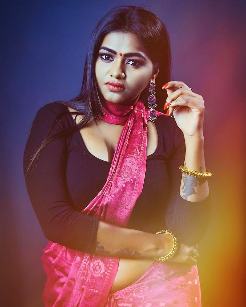 Shalu Shammu Offering to Desire