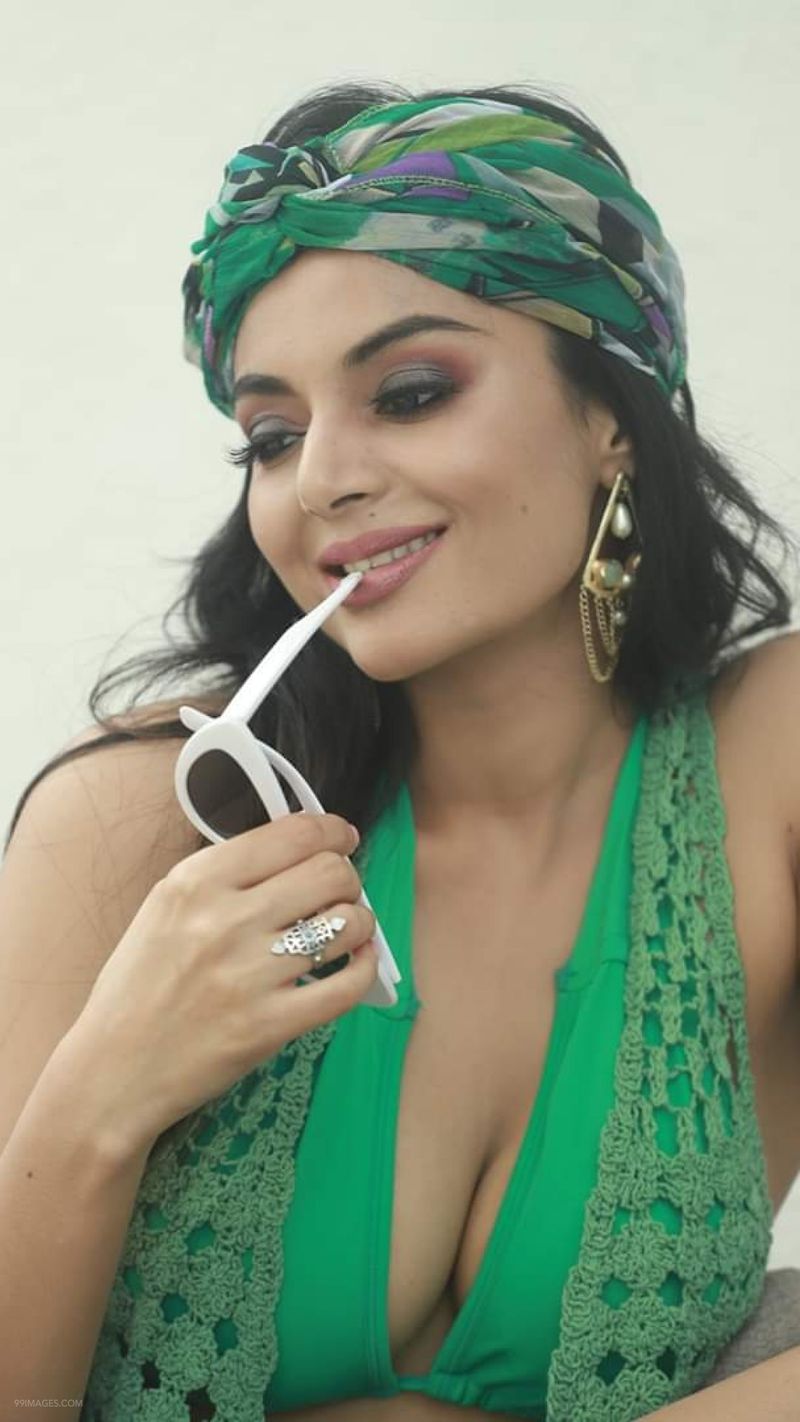 sanam