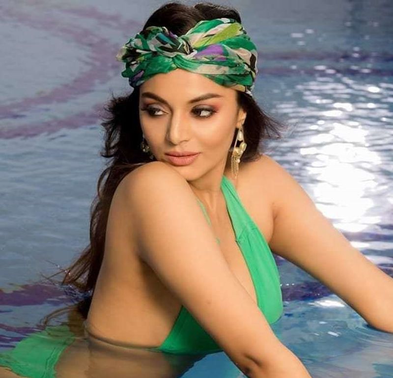 sanam