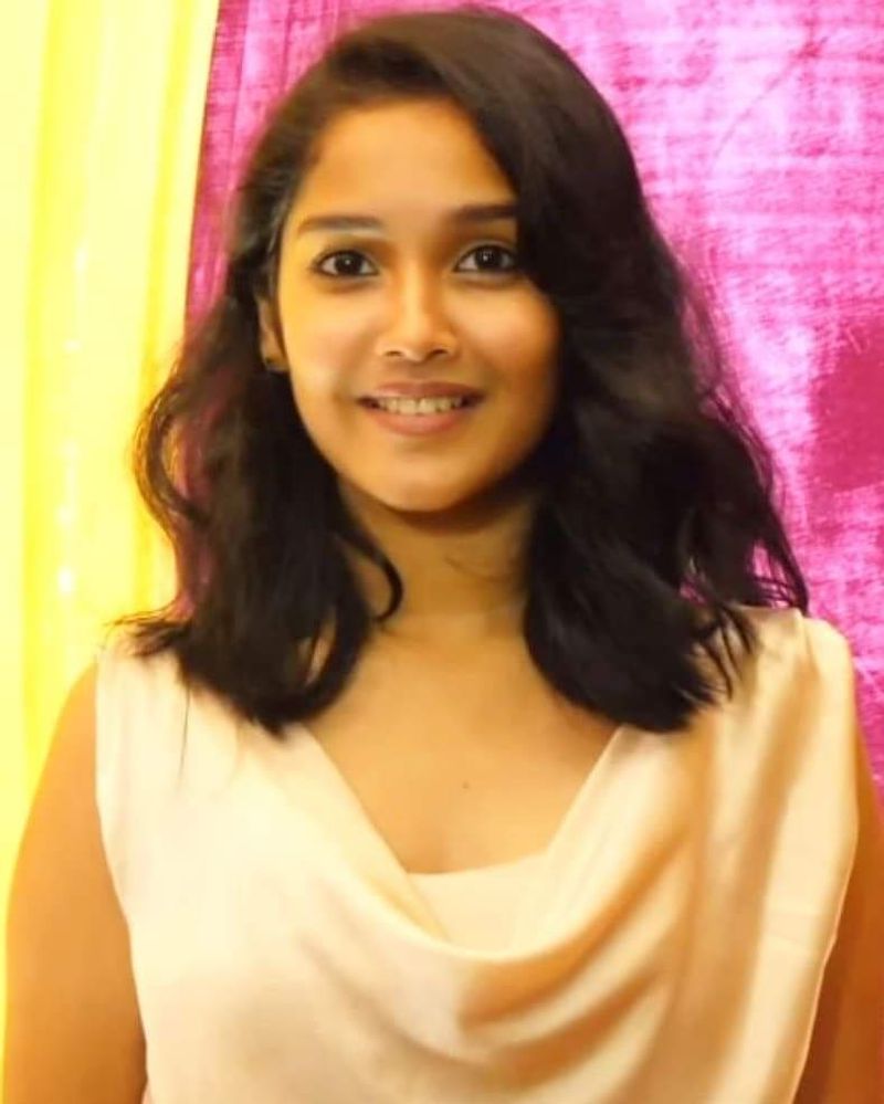 Anikha Surendran Latest Clicks Photo Gallery