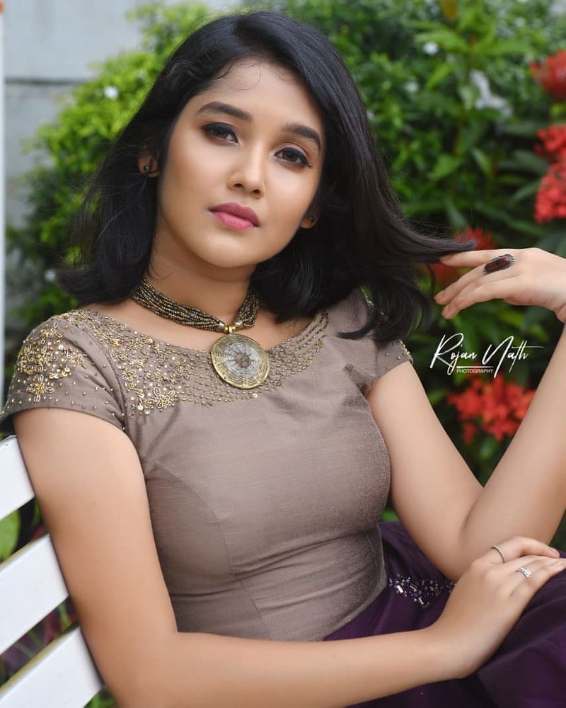 Anikha Surendran Latest Clicks Photo Gallery