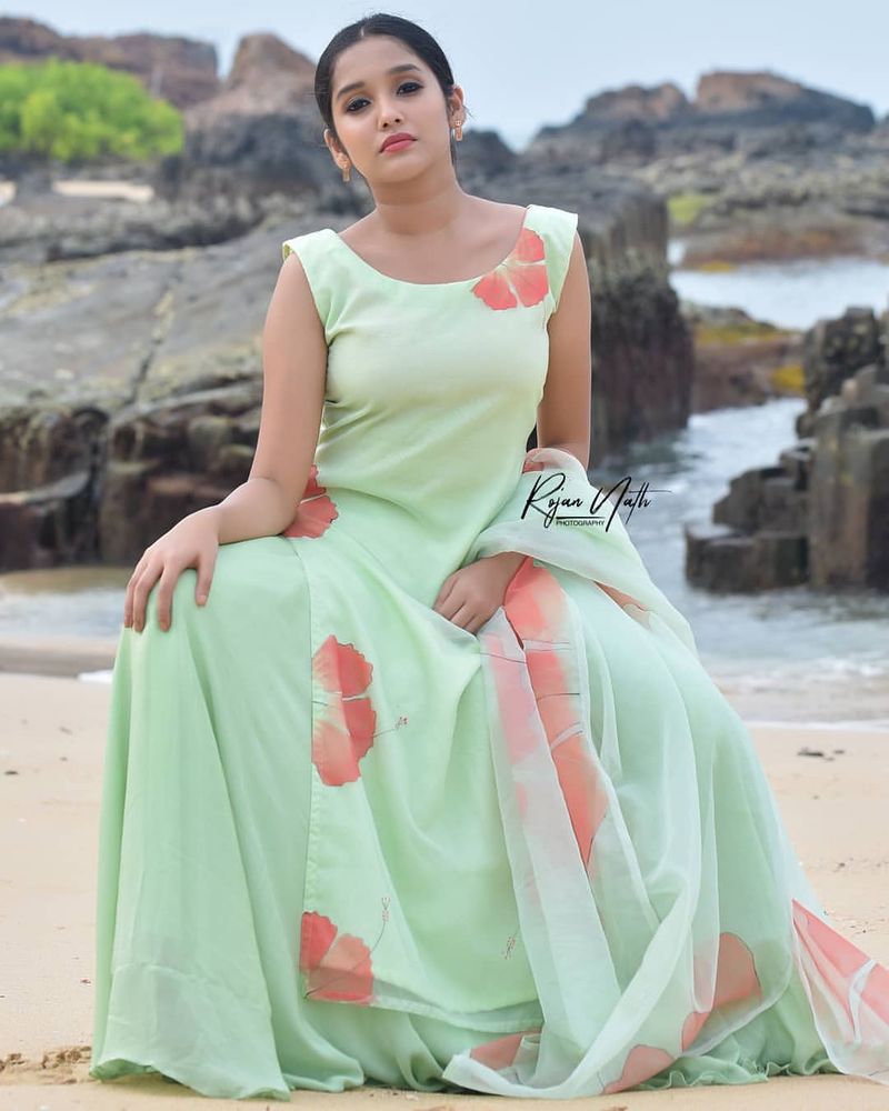 Anikha Surendran Latest Clicks Photo Gallery