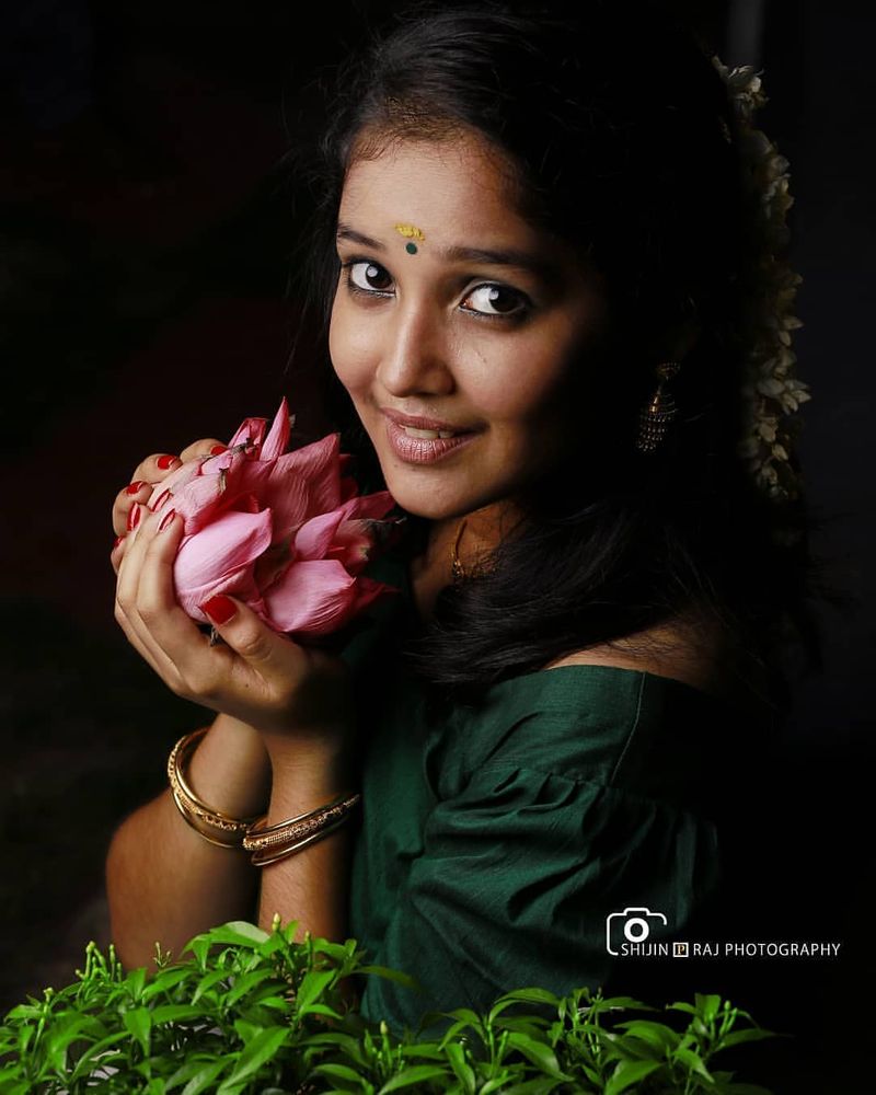 Anikha Surendran Latest Clicks Photo Gallery