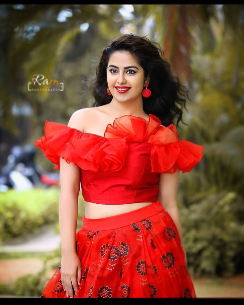 avika gor cute glamorous instagram photos