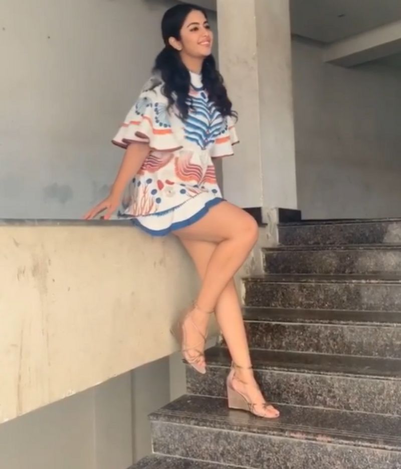 avika gor cute glamorous instagram photos