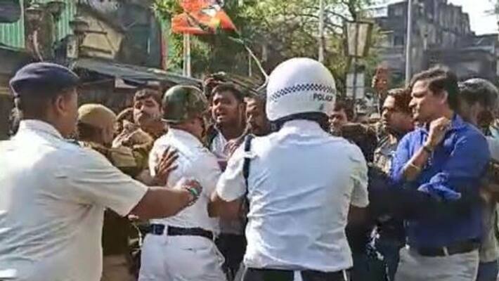 Sinthee scandal BJP gathering police BJP clash in Bagbazar Sinthee scandal BJP gathering police BJP clash in Bagbazar