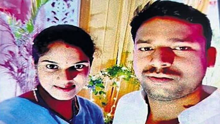 Hyderabad couple leaves kid at shop, kills self at home Hyderabad couple leaves kid at shop, kills self at home