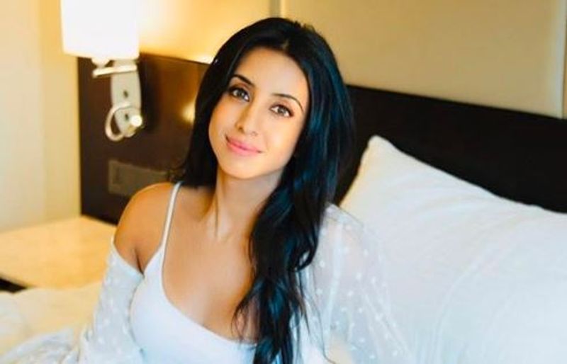 Actress Sanjjanaa