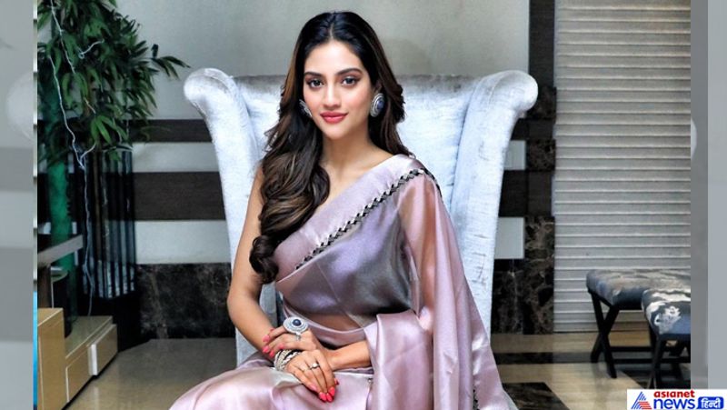 নুসরত জাহানঃ ২০১১ সালে শত্রু ছবির মধ্যে দিয়ে টলিউডে আত্ম প্রকাশ হয়েছিল নুসরতের।