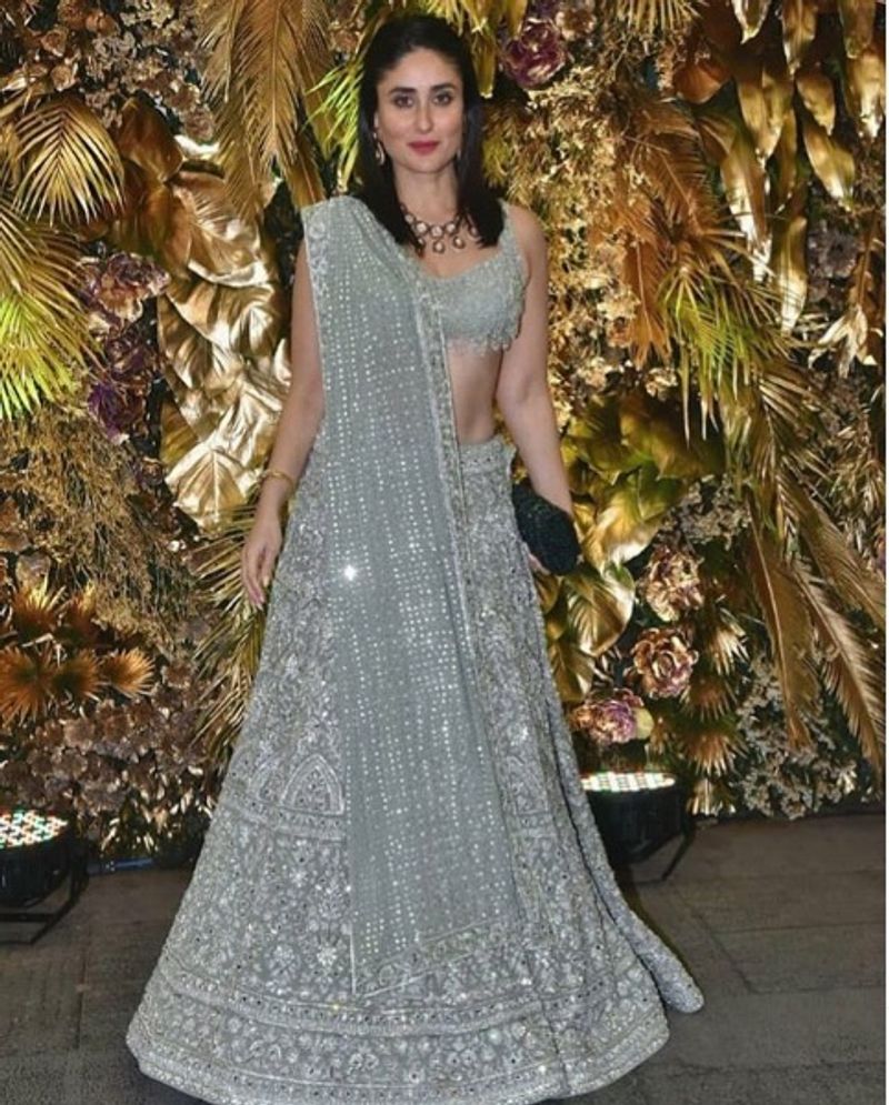 actress kareena kapoor stylish young look photo gallery