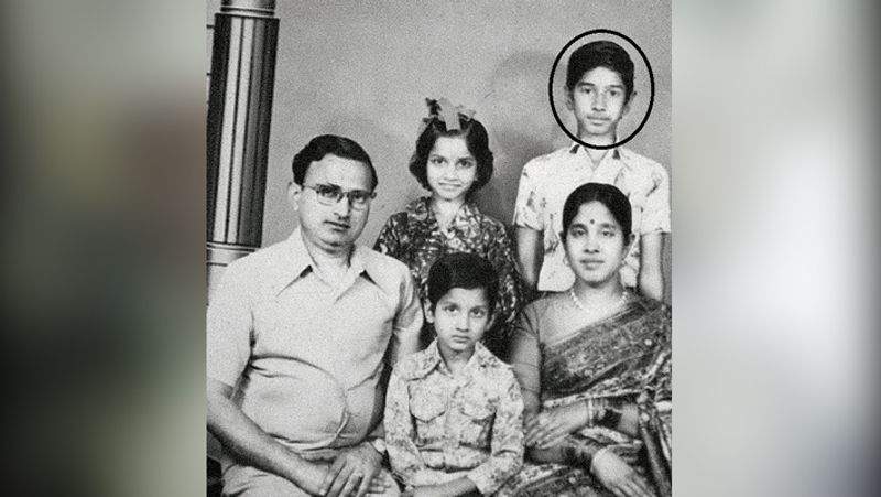 बचपन से अरविंद केजरीवाल को परिवार वाले कृष्ण कहकर बुलाते थे। इसके पीछे का कारण है कि उनका जन्म जन्माष्टमी को हुआ था।