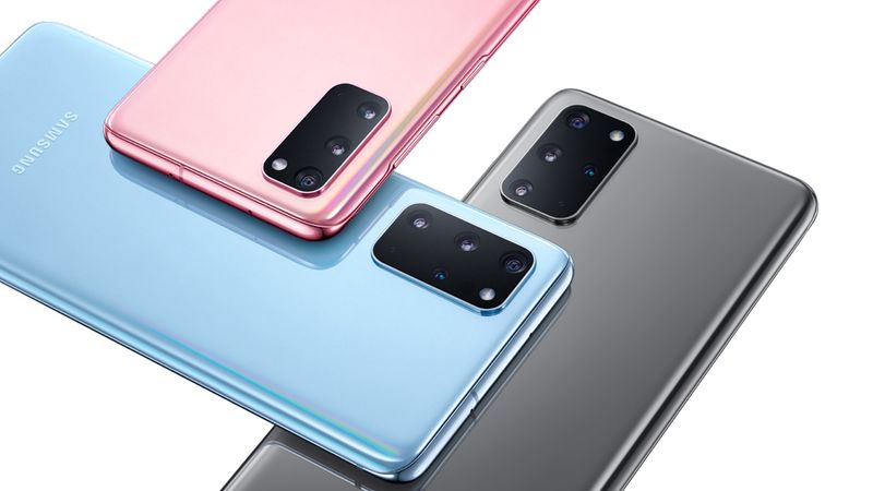 other best smartphone deals today in Flipkart, Amazon sales