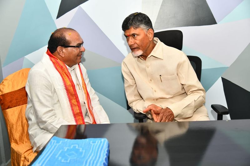 tdp chief chandrababu naidu attends aswaraopeta mla mecha nageswara rao son wedding