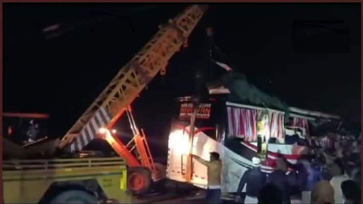 13 killed 31 injured in bus-truck collision in Uttar Pradeshs Firozabad 13 killed 31 injured in bus-truck collision in Uttar Pradeshs Firozabad