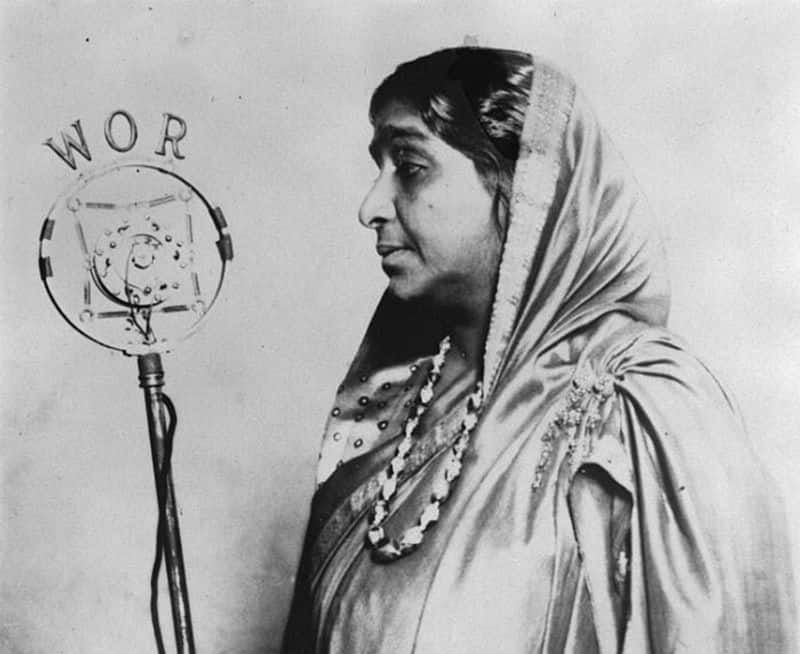 Sarojini Naidu began writing at the age of twelve. Her Persian play, Maher Muneer, impressed the Nawab of Hyderabad. (Photo: Getty Images)