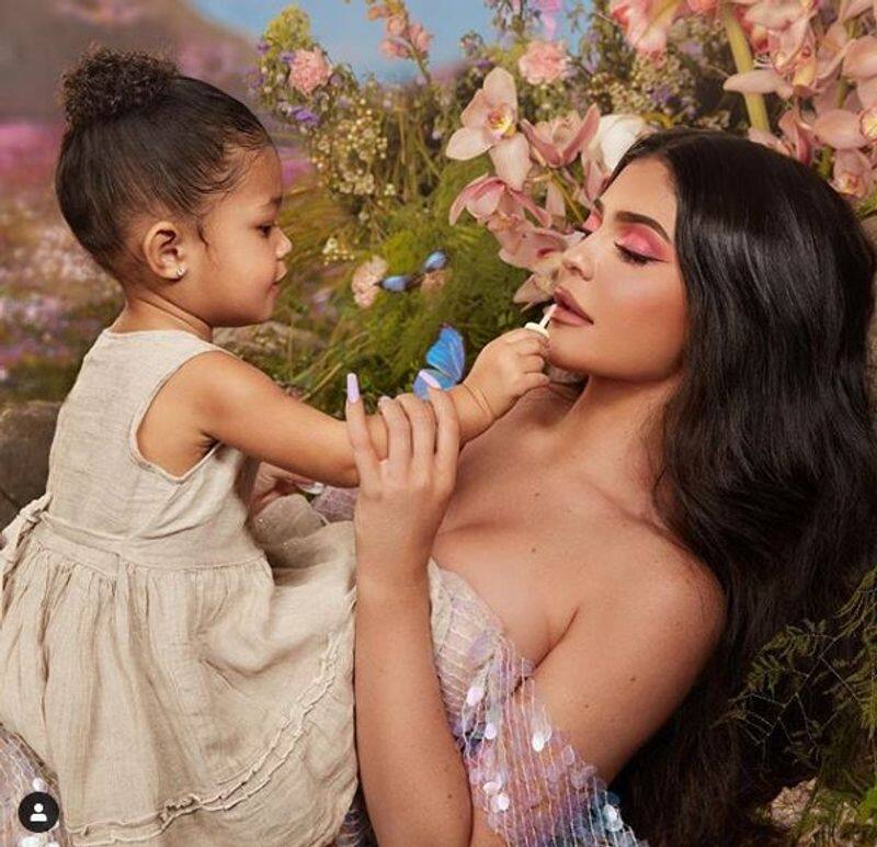 Kylie Jenner's daughter shushes mother while watching Frozen 2